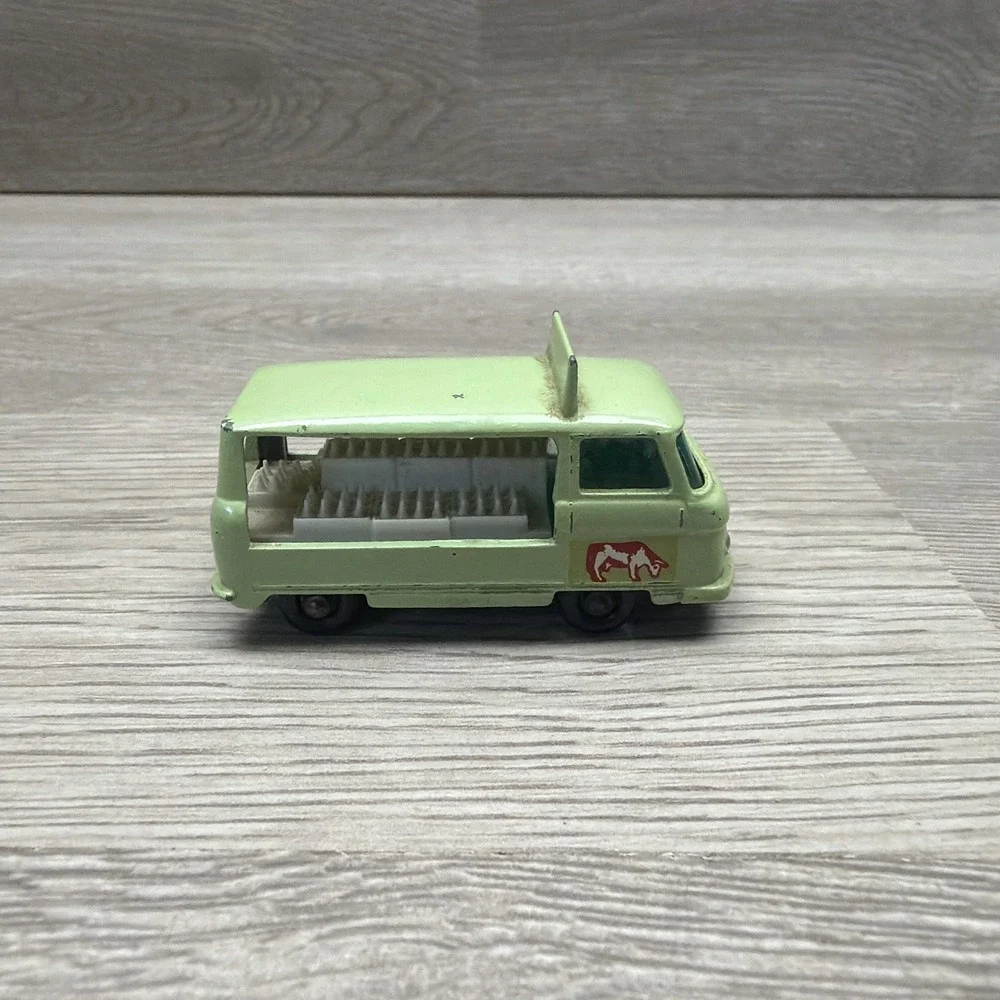 Vintage Lesley Matchbox No. 21 Commer Bottle Float Die-Cast Milk Delivery Truck